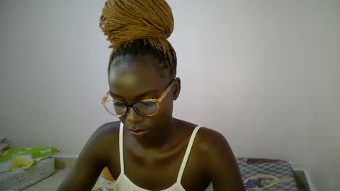 Snapshot of bunny_bliss1 chatting on May 10, 2:55 pm bunny_bliss1 online show from May 10, 2:55 pm