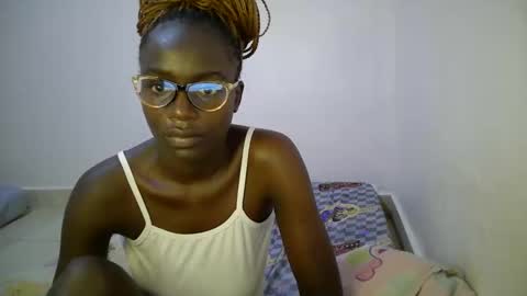 Snapshot of bunny_bliss1 chatting on May 11, 4:04 pm bunny_bliss1 online show from May 11, 4:04 pm