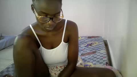 Snapshot of bunny_bliss1 chatting on May 13, 1:30 pm bunny_bliss1 online show from May 13, 1:30 pm