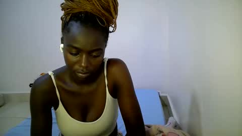 Snapshot of bunny_bliss1 chatting on May 20, 9:21 pm bunny_bliss1 online show from May 20, 9:21 pm
