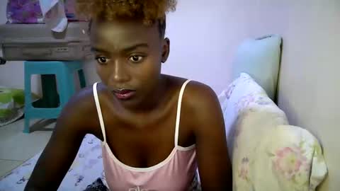 Snapshot of bunny_bliss1 chatting on June 10, 12:26 pm bunny_bliss1 online show from June 10, 12:26 pm