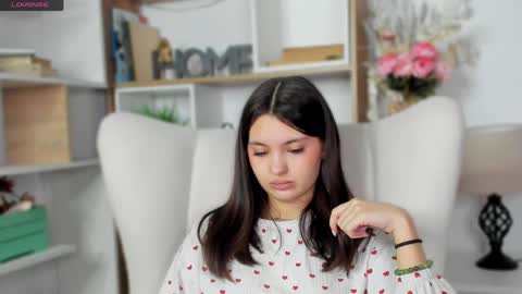 Aria online show from April 8, 7:08 am