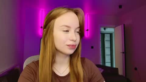 Snapshot of bunny_shinel chatting on June 16, 5:43 am Mary online show from June 16, 5:43 am