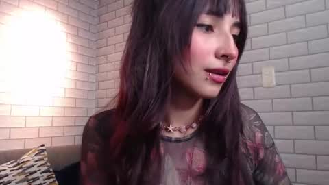 Snapshot of bunny_sweet19 chatting on July 2, 1:50 pm bunny_sweet19 online show from July 2, 1:50 pm