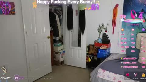 Snapshot of bunnycheekz chatting on February 14, 4:58 am Tokki bunny online show from February 14, 4:58 am