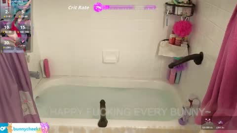 Tokki  bunny  online show from April 3, 11:25 pm