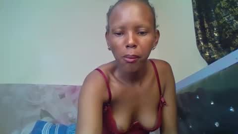 bunnydiva_ online show from November 5, 12:32 am