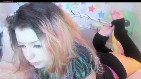 Snapshot of bunnyislewd chatting on April 30, 3:02 am bunnyislewd online show from April 30, 3:02 am