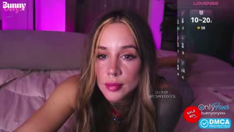 Snapshot of bunnyonyx chatting on November 1, 10:56 pm Stephanie Next stream TUESDAY 6pm PDT online show from November 1, 10:56 pm