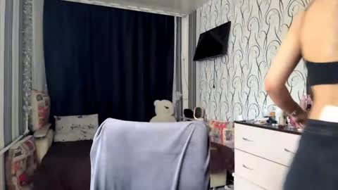 Snapshot of bunnytrussel chatting on May 7, 10:31 am Bella online show from May 7, 10:31 am