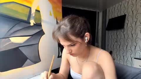 Snapshot of bunnytrussel chatting on May 10, 9:47 am Bella online show from May 10, 9:47 am
