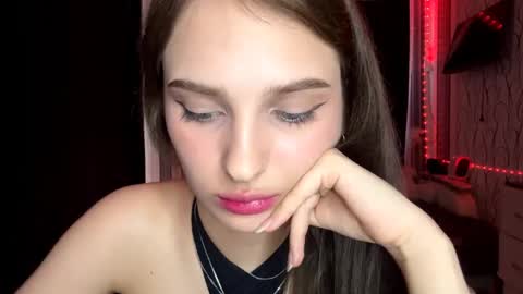 Snapshot of bunnytrussel chatting on May 11, 2:45 pm Bella online show from May 11, 2:45 pm