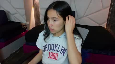 Snapshot of bunnywhite21 chatting on September 30, 4:56 pm bunny online show from September 30, 4:56 pm
