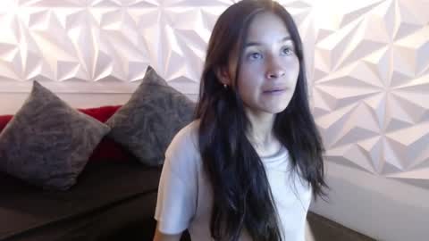 Snapshot of bunnywhite21 chatting on October 14, 5:25 pm bunny online show from October 14, 5:25 pm