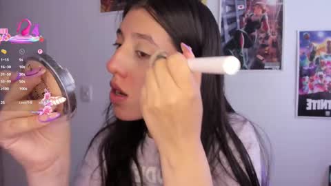 Snapshot of bunnyy09 chatting on February 17, 5:43 pm Jess online show from February 17, 5:43 pm