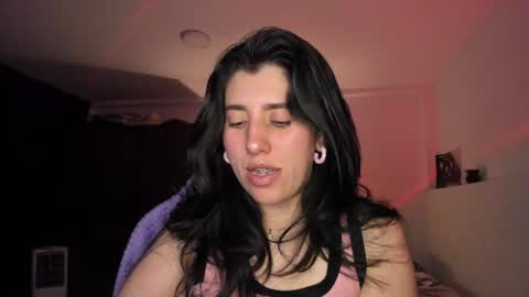 Snapshot of bunnyy09 chatting on June 27, 5:01 am Jess online show from June 27, 5:01 am