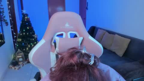 Im Val Welcome to my room My instagram Bubble cosmic online show from December 13, 3:38 am