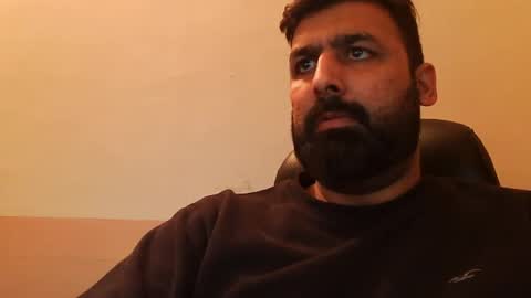 Hairy Arabian online show from January 15, 6:40 pm