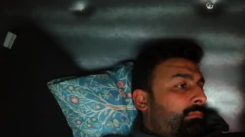 Hairy Arabian online show from December 4, 7:00 pm