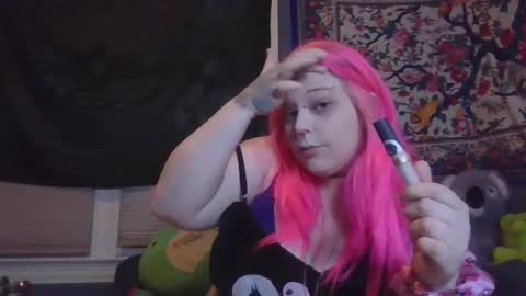 Snapshot of burnthemail chatting on February 5, 12:53 am lilly online show from February 5, 12:53 am