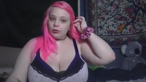 Snapshot of burnthemail chatting on February 9, 3:22 am lilly online show from February 9, 3:22 am