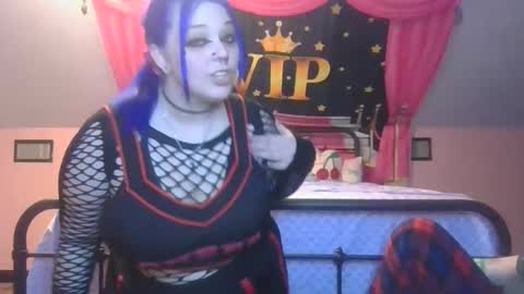 Snapshot of burnthemail chatting on October 24, 2:19 am lilly online show from October 24, 2:19 am