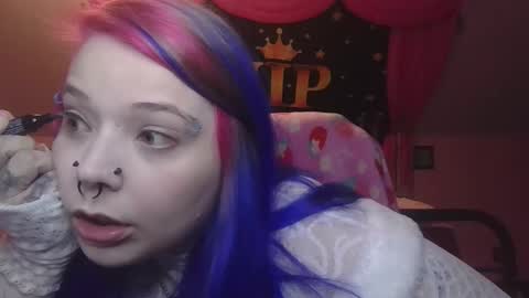 Snapshot of burnthemail chatting on December 21, 8:21 am lilly online show from December 21, 8:21 am