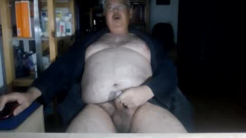 Snapshot of busibaer666 chatting on October 27, 1:20 am busi online show from October 27, 1:20 am