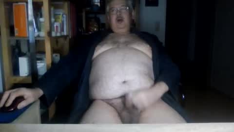 Snapshot of busibaer666 chatting on December 21, 3:02 am busi online show from December 21, 3:02 am