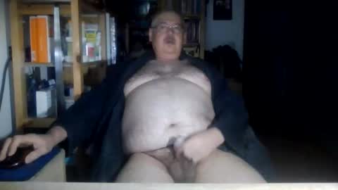 Snapshot of busibaer666 chatting on January 7, 2:14 am busi online show from January 7, 2:14 am