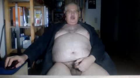 Snapshot of busibaer666 chatting on January 13, 1:22 am busi online show from January 13, 1:22 am