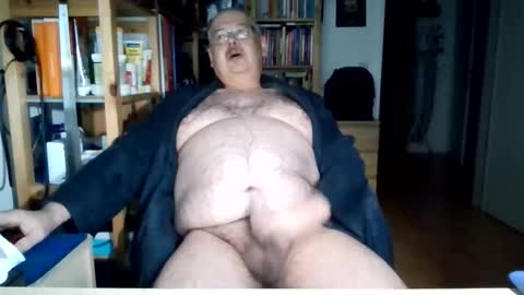 Snapshot of busibaer666 chatting on February 18, 1:56 am busi online show from February 18, 1:56 am