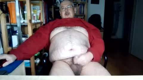 Snapshot of busibaer666 chatting on February 20, 2:52 am busi online show from February 20, 2:52 am