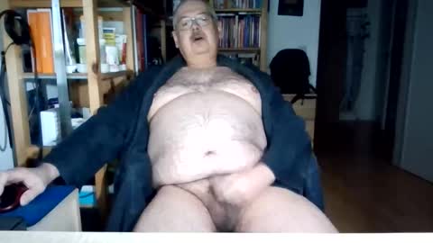 Snapshot of busibaer666 chatting on February 21, 3:07 am busi online show from February 21, 3:07 am