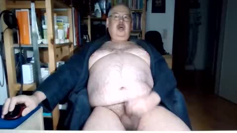 Snapshot of busibaer666 chatting on February 23, 1:58 am busi online show from February 23, 1:58 am