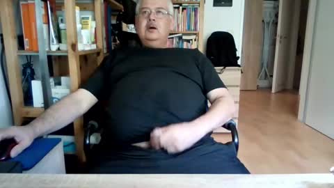 busi online show from April 6, 12:17 pm