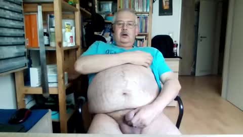 Snapshot of busibaer666 chatting on May 6, 2:00 pm busi online show from May 6, 2:00 pm