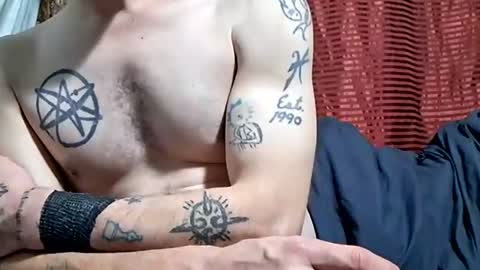 Buster18Hymen online show from October 30, 10:27 am