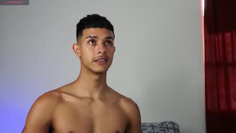 Snapshot of busterspinter chatting on February 25, 7:23 pm Buster independent model online show from February 25, 7:23 pm