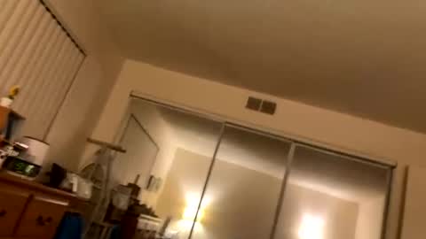 Snapshot of busty_2008 chatting on February 26, 5:17 am busty_2008 online show from February 26, 5:17 am