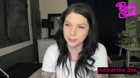 Snapshot of busty_geek48 chatting on May 1, 2:38 am Samantha Dee online show from May 1, 2:38 am
