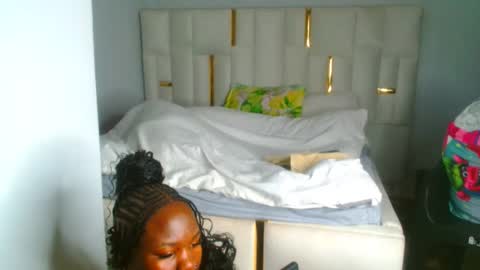 Snapshot of busty_mellons69 chatting on October 13, 3:23 pm busty_mellons69 online show from October 13, 3:23 pm