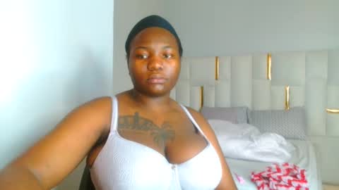 Snapshot of busty_mellons69 chatting on November 3, 10:16 am busty_mellons69 online show from November 3, 10:16 am