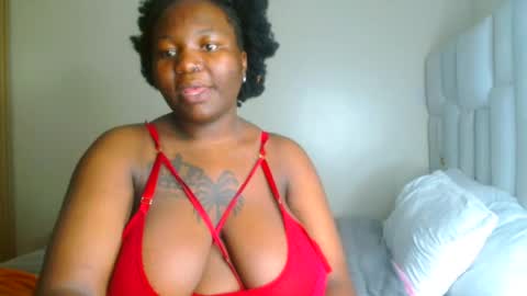 Snapshot of busty_mellons69 chatting on March 18, 12:14 am busty_mellons69 online show from March 18, 12:14 am