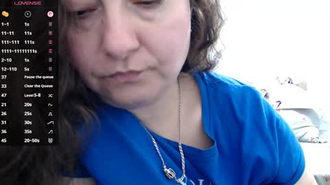 Snapshot of bustyemma chatting on May 6, 10:53 am Emma online show from May 6, 10:53 am