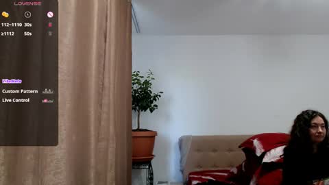 Snapshot of bustyemma chatting on June 11, 8:56 am Emma online show from June 11, 8:56 am