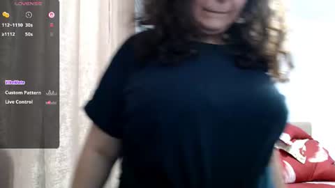 Snapshot of bustyemma chatting on June 12, 5:34 pm Emma online show from June 12, 5:34 pm