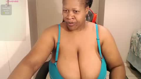 lisa online show from December 15, 3:13 am