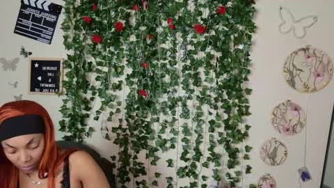 butterfly booty online show from November 25, 3:06 am