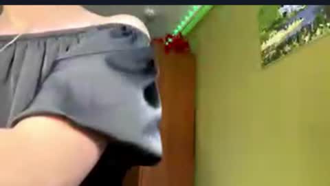 butyhoi online show from July 6, 3:47 pm